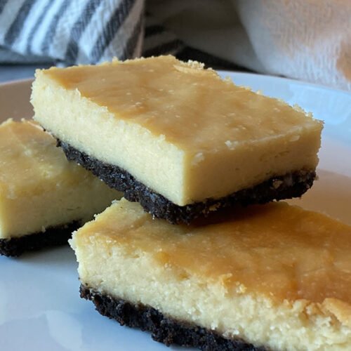 simple white chocolate Oreo cheesecake bars